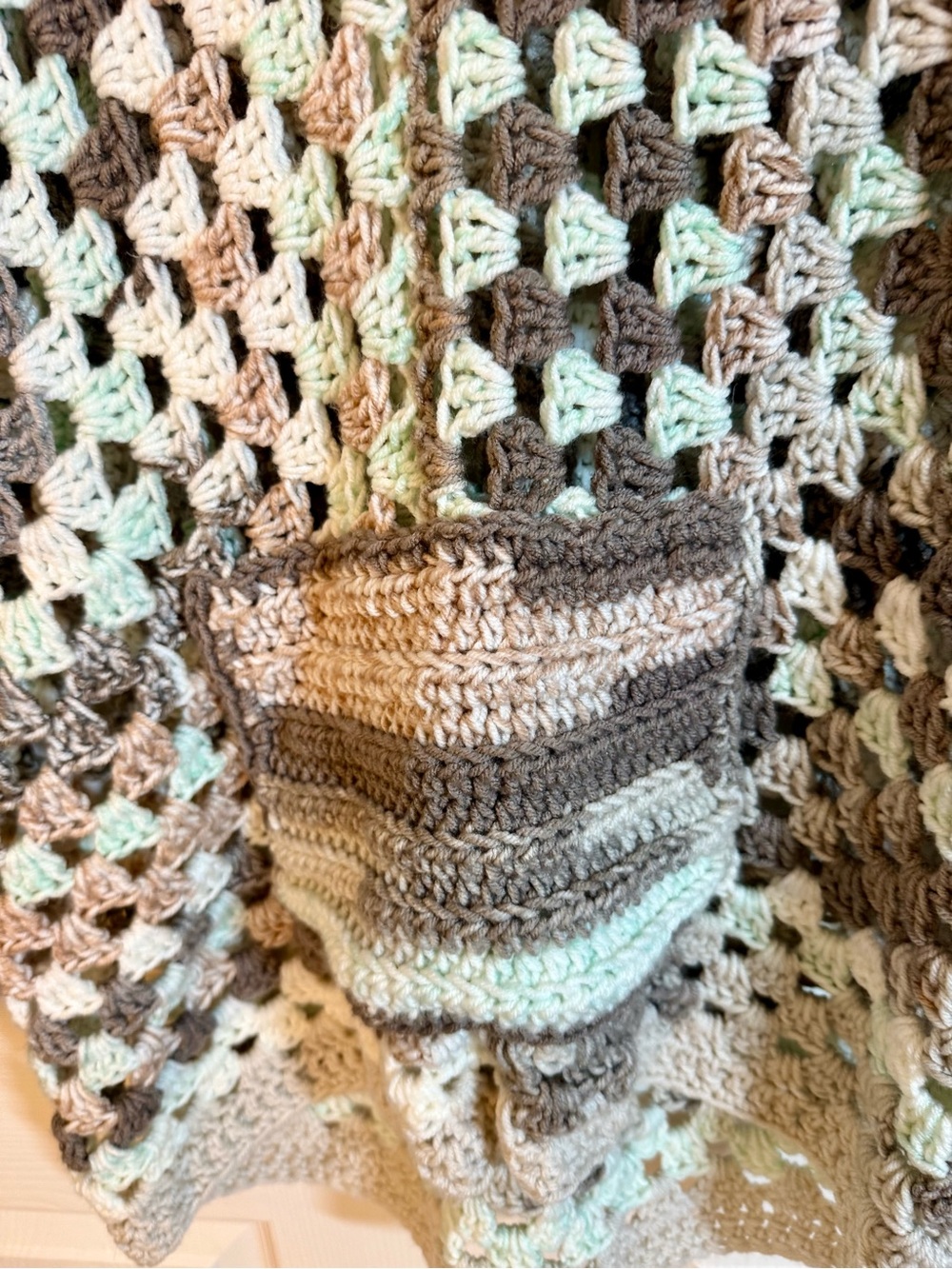 Chunky Crochet hexagon Hoodie Sweater - Cream & Brown Multi - Picture 2 of 6